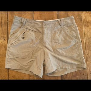 Women’s The North Face shorts